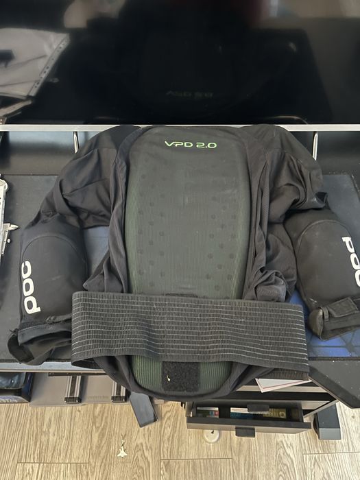 Vesta protectie bicicleta trotineta electrica POC