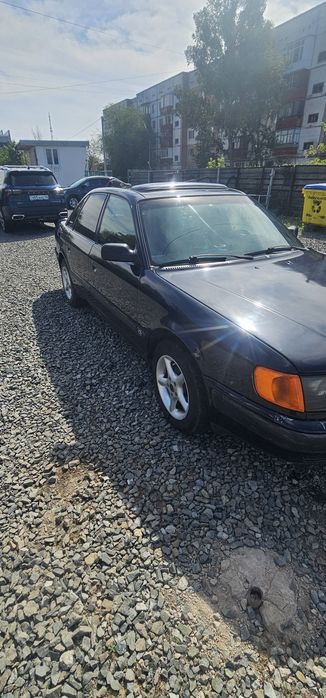 Продам Audi 100C4
