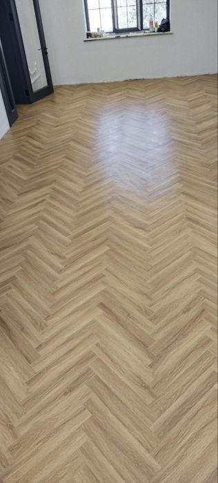 Шлифовка и лакировка деревянные полы и лестницы!