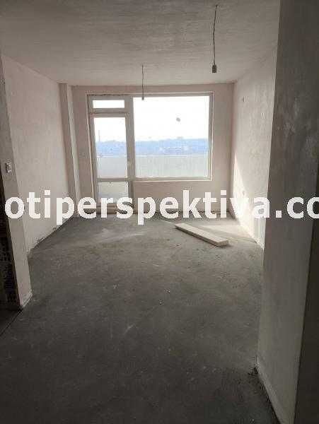 реф.18016 Среден етаж, източно изложение-Мебелна къща!