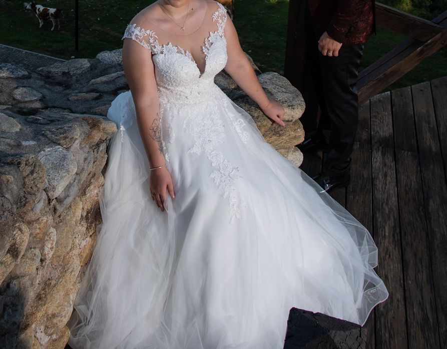 Vând Rochie de mireasa în