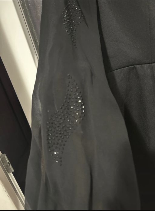 Rochie eleganta de evenimente sau orice ocazie mâneci de voal transpar