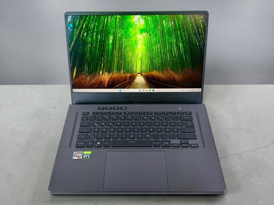 ASUS ROG Zephyrus G15 15" QHD 165Hz Ryzen 9 5900HS 16GB 1TB SSD RTX 3070 Перфектен! Гаранция!