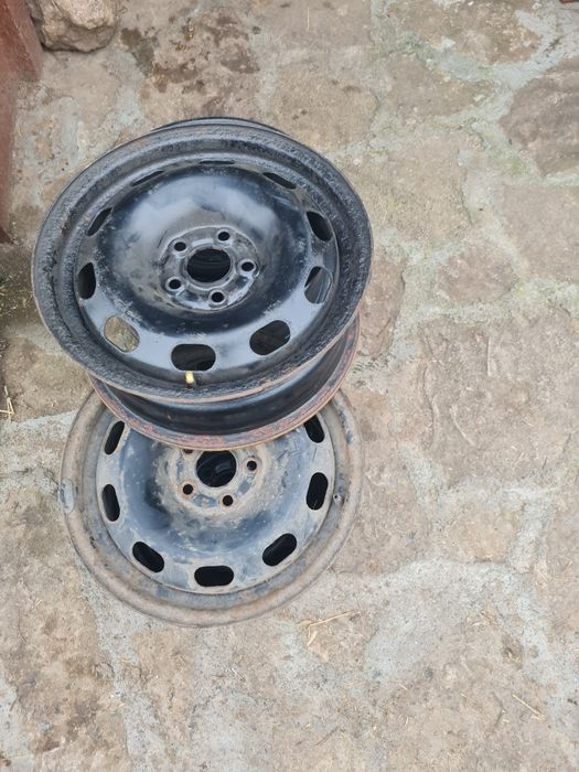 Vând 5 genți de tablă