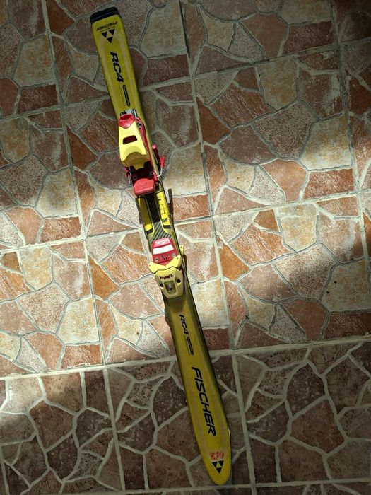 Детски ски в отлично състояние