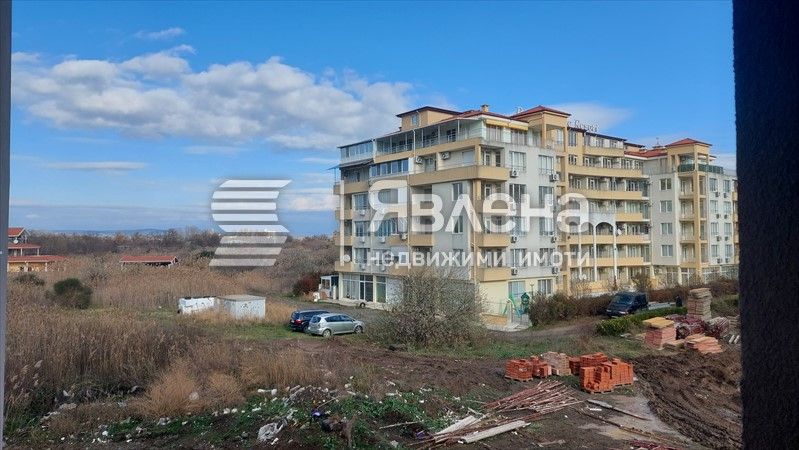 Продава се Едностаен апартамент в Поморие - 35 кв.м за 1200 €/кв.м - Снимка #6