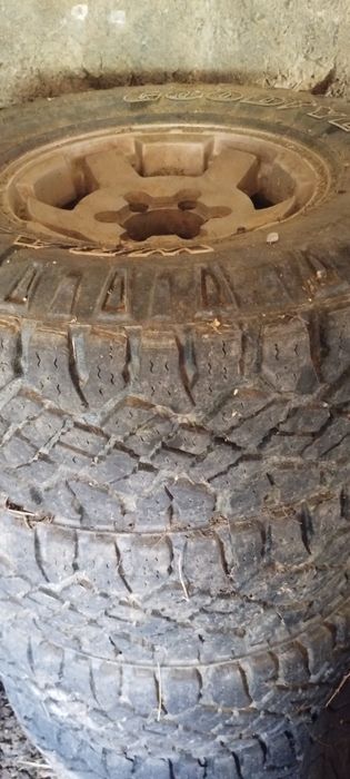 Продавам гуми с джанти