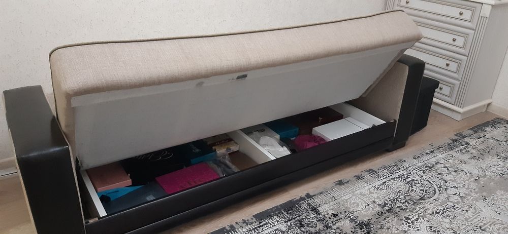 Продаётся диван 50000т