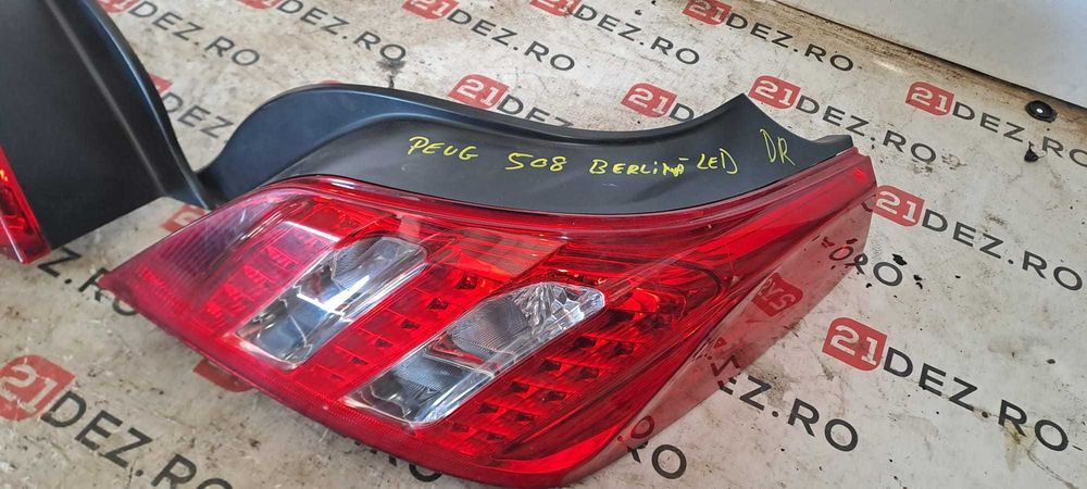 Stopuri / Triple stanga , dreapta Peugeot 508 Berlina 2014 , LED