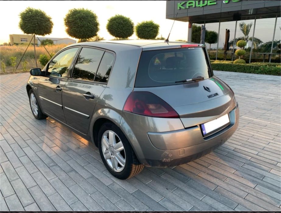 Продавам Рено Меган 1.6 Renault Megane