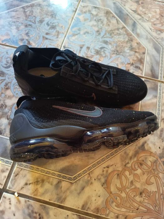 Nike-uri. Abea cumprati, niciodata folositi. Livrare prin curier