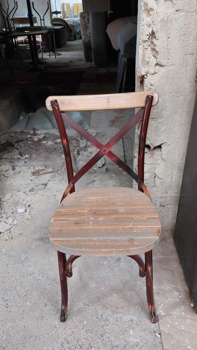 Столове различни видове