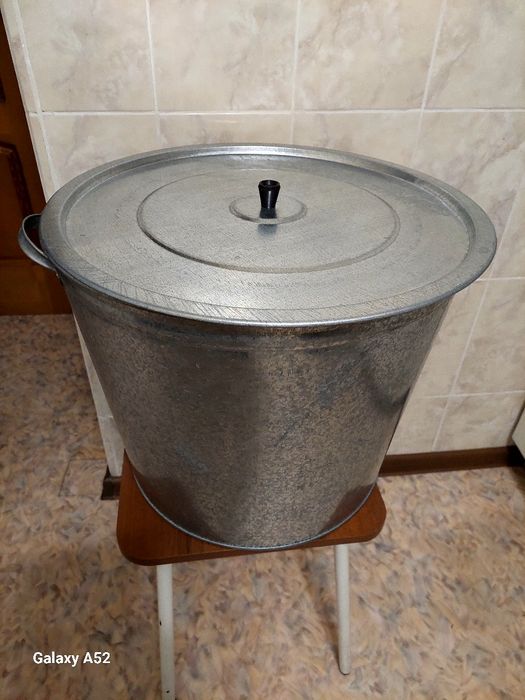 Бачек пищевой оцинкованный,  новый!