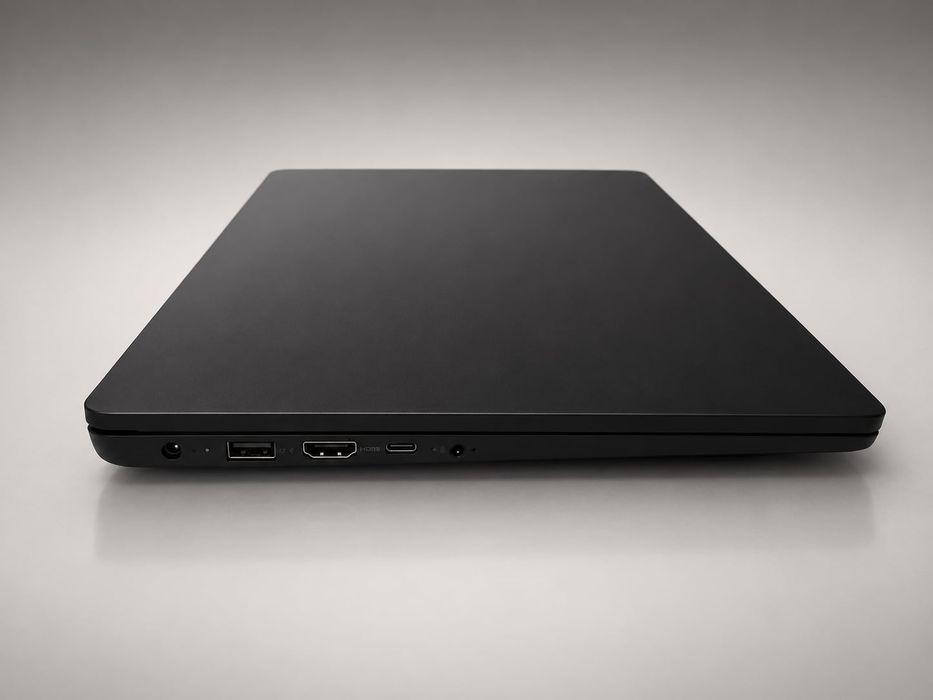 Laptop Lenovo puțin utilizat