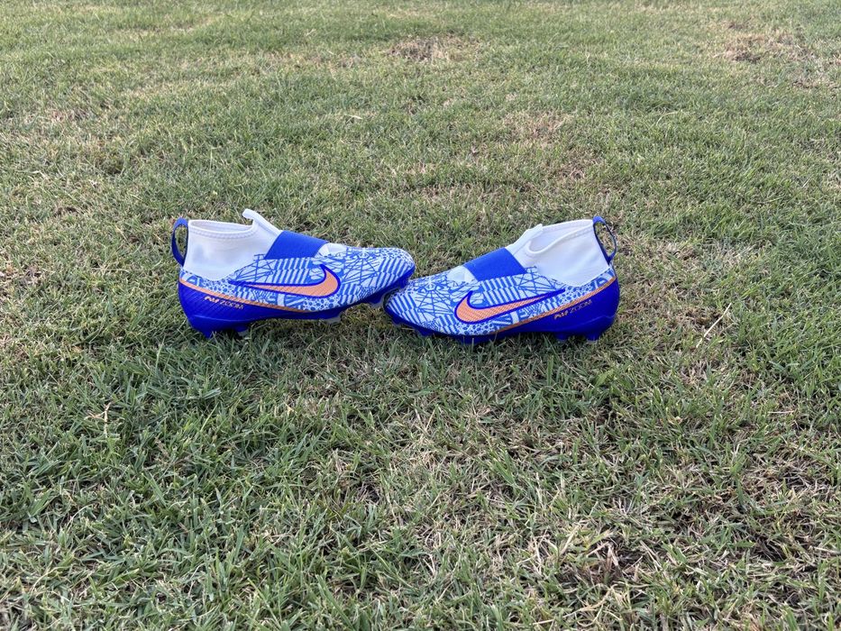 Калеври Nike JR zoom superfly 9 pro vs CR7 fg