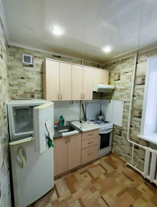 Продам  1 ком центр