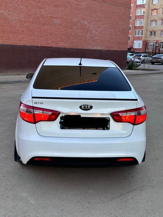 Срочно продаю Киа рио 2014 г/в
