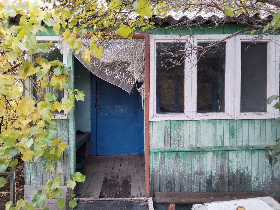 Продаётся уютная дача в хорошем месте.