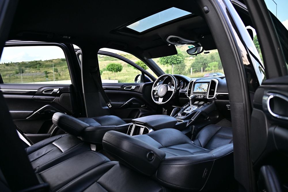 Porsche Cayenne Porsche Cayenne 3.0l V6 236CP
