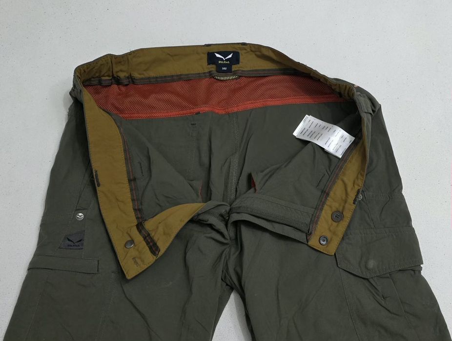 Pantaloni tehnici 2 în 1 Salewa Pordoi Drytons munte, trekking, vânătoare, padurar, nr. 102 sau M ptr. bărbați, dark olive