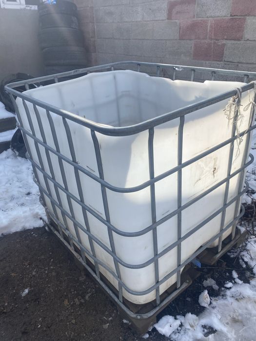 продам большой емкость для воды!