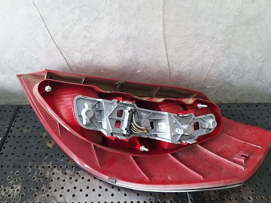 Stop tripla lampa stanga mercedes a class w169 ul03330l