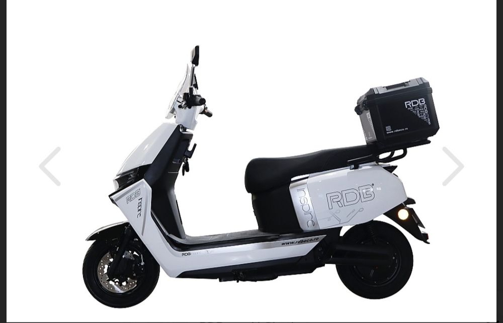 Scuter nou electric