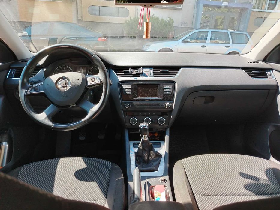 Шкода Октавия 1.6 TDI