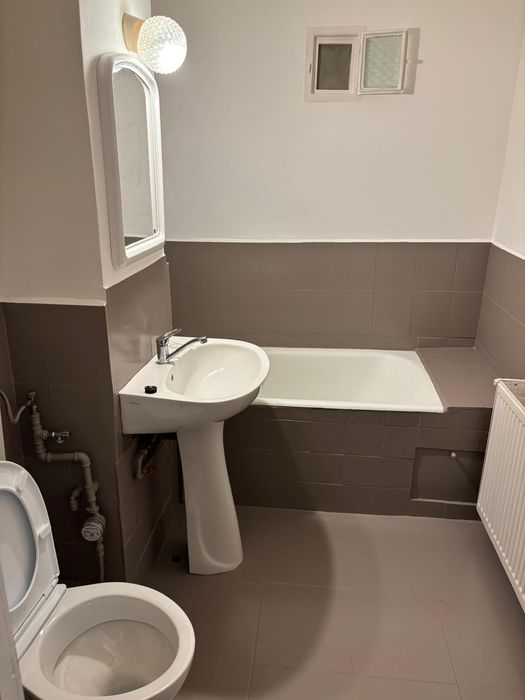Inchiriez apartament 2 camere in Complexul Studentesc