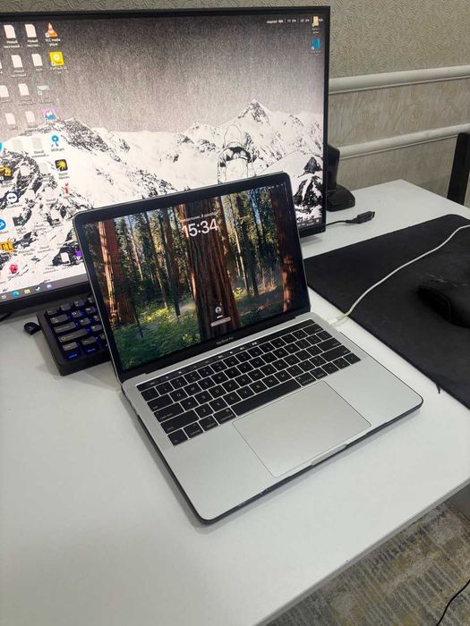 Продам MacBook Pro 13 (2018)