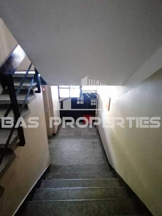 Продава се Двустаен апартамент в София, Фондови жилища - 65 кв.м за 2154 €/кв.м - Снимка #11