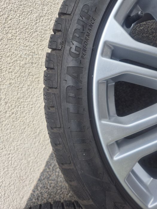 Продавам джанти от Audi RS 5  и зимни гуми  245 40 18 Audi  Нови!!!