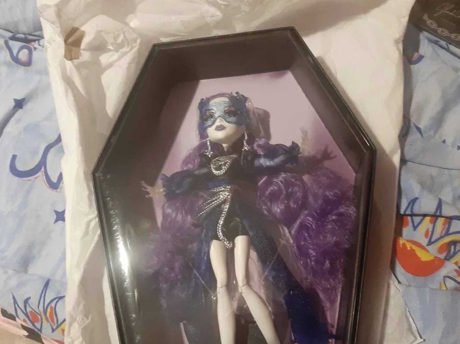Papusa Monster High Midnight Runway Spectra