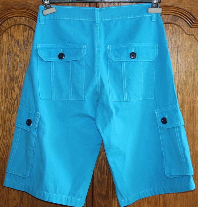 Pantaloni scurti (bermude) River Creek, masura S, noi