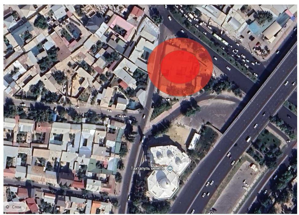 "Taxtapul darvoza" Sotiladi: biznes uchun qulay joy.