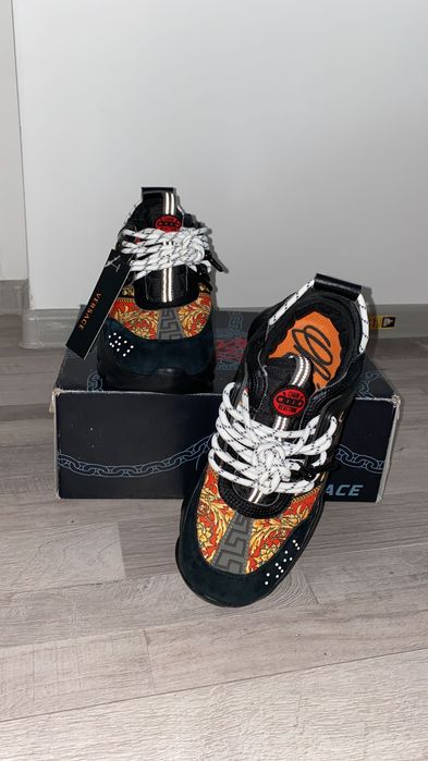 Adidasi Versace 2022