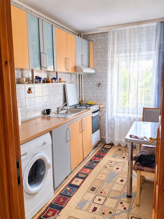 Vand apartament 3 camere Orizont