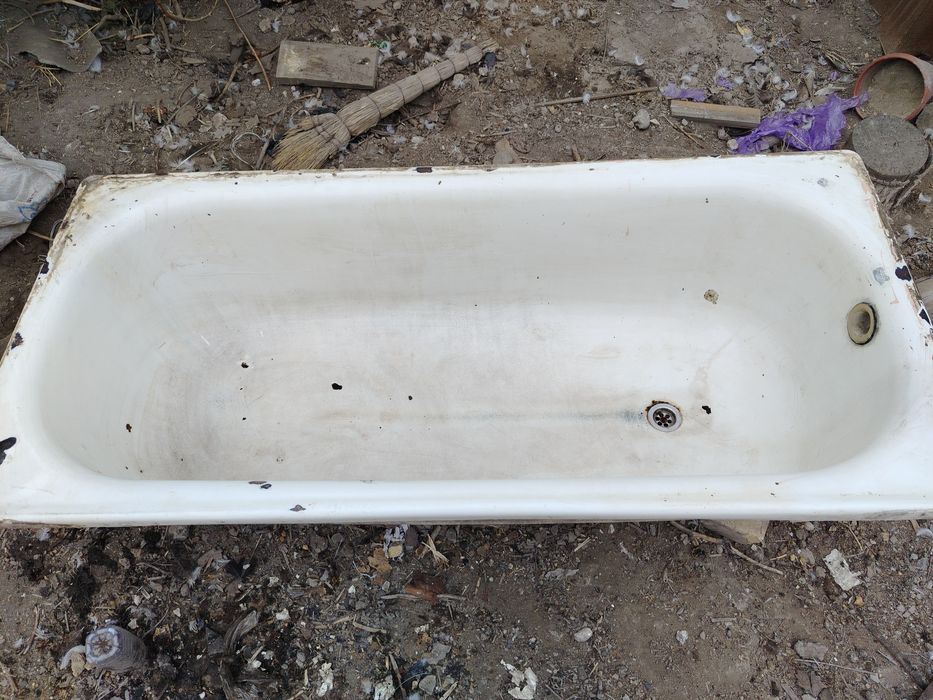 Ванна б/у сотилади