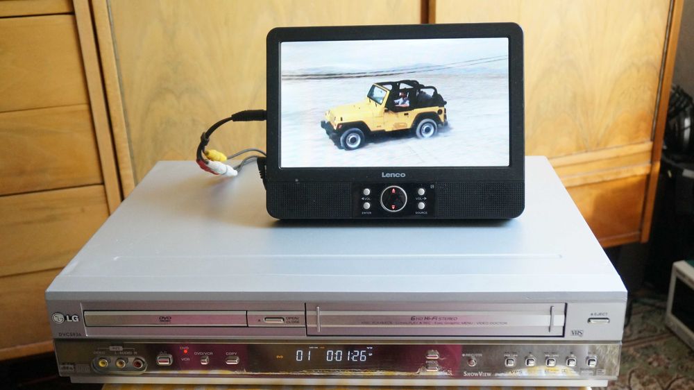 Video recorder VHS combo cu DVD player incorporat PHILIPS DVP-620VR