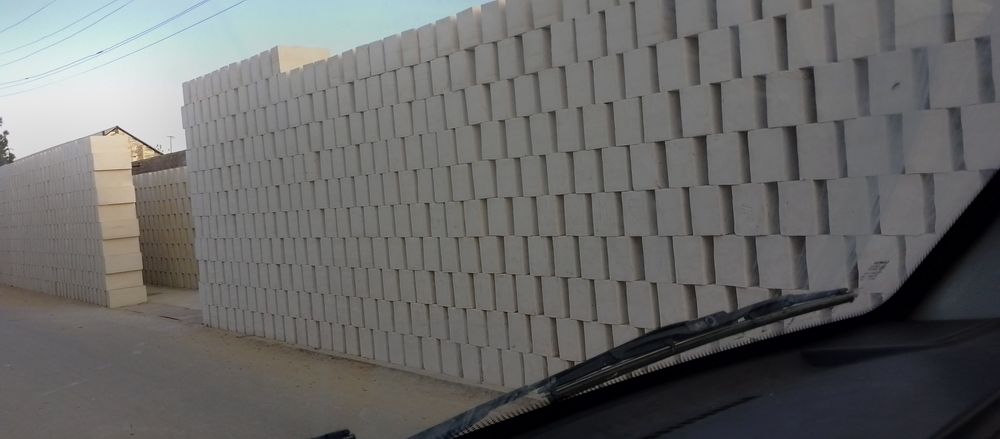 Рено блок сотилади сифати Зур размер 20.30.60 перегаротка 12.30.60