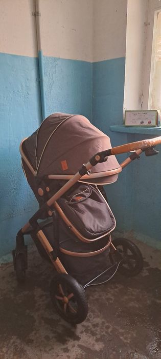 Детский коляску.