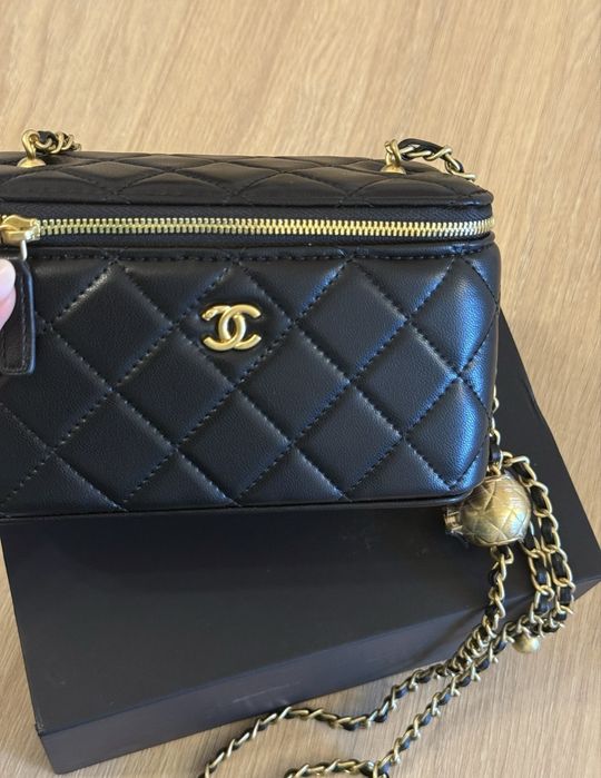Чисто нови Чанти Chanel