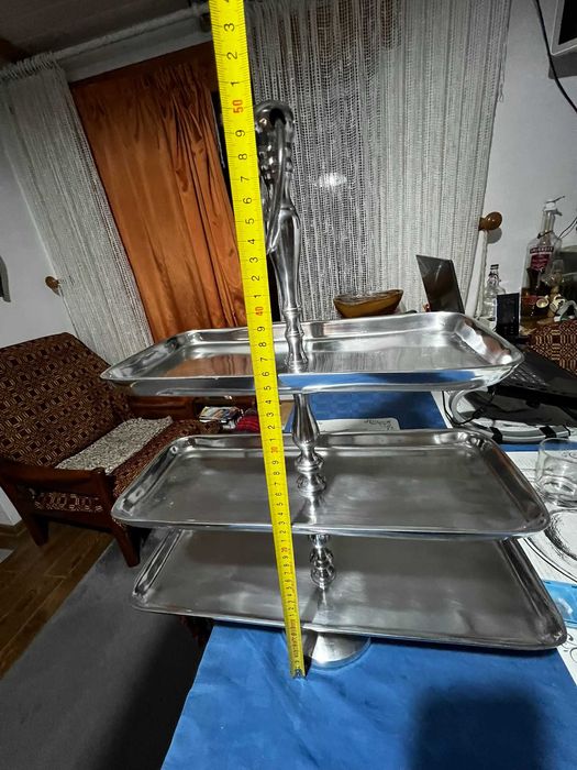 Suport etajat pentru prajituri sau fructe 3 straturi.