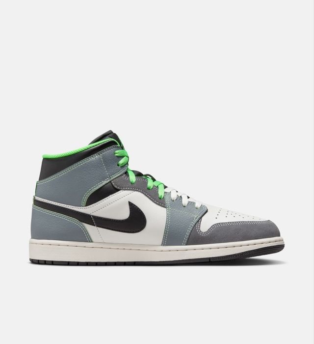 Air Jordan 1 Mid – Mărimea 42 (Condiție excelentă, noi nouti)