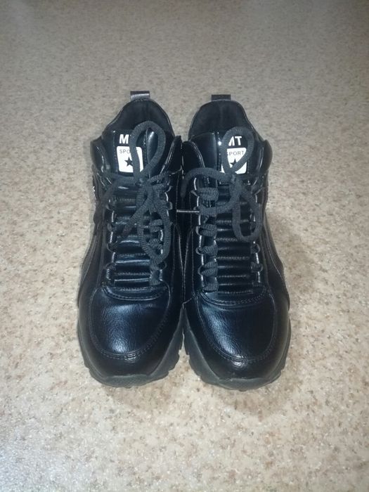 Продам ботинки в отличном состоянии!