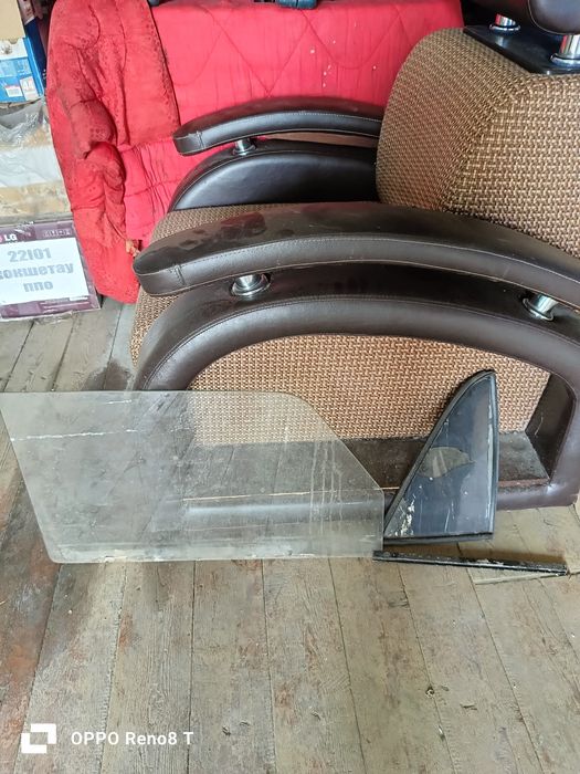 Продам стекла на ваз