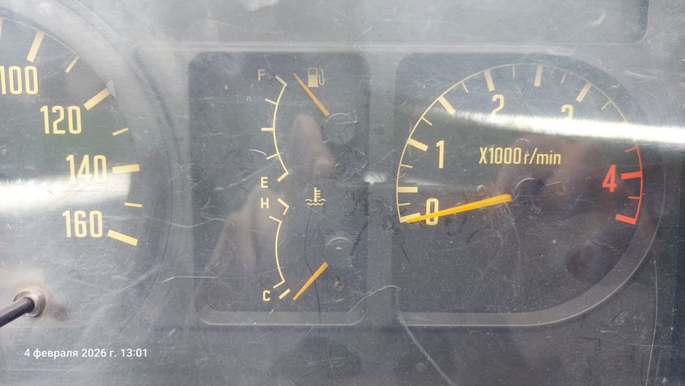 Щиток панель приборов Isuzu Elf Исузу Ельф