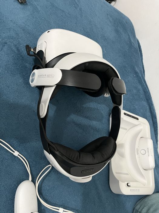 Oculus quest 2+bobovr M2pro+D2(baterie externă plus stație de încărcare)+ suport pentru cap