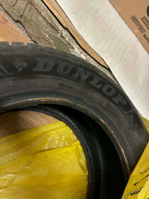 Зимни гуми Dunlop 235/55 R17
