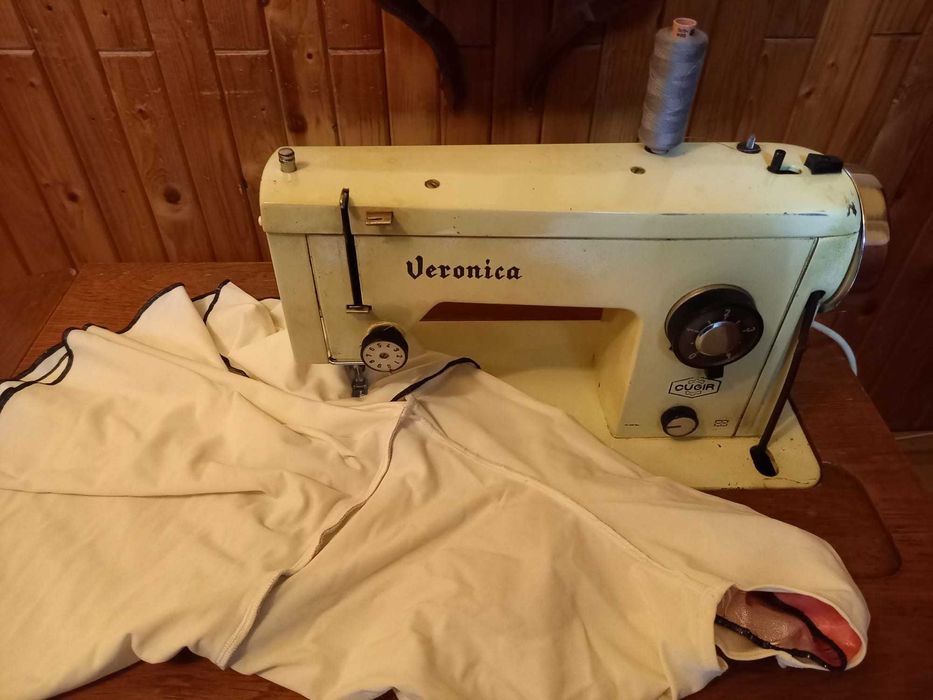 Vand masina de cusut VERONICA